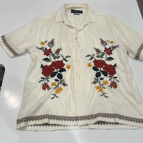 Abercrombie & Fitch Other - Abercrombie & Fitch - Linen Bowling Shirt - Size M